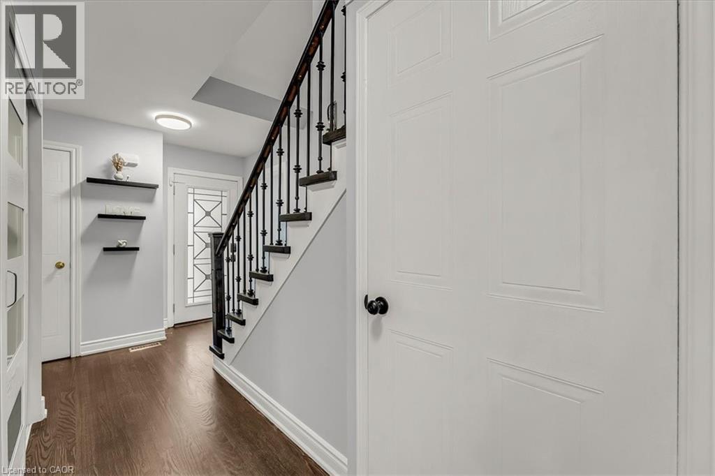 301 O'donoghue Avenue, Oakville, Ontario  L6H 3W5 - Photo 7 - 40764759