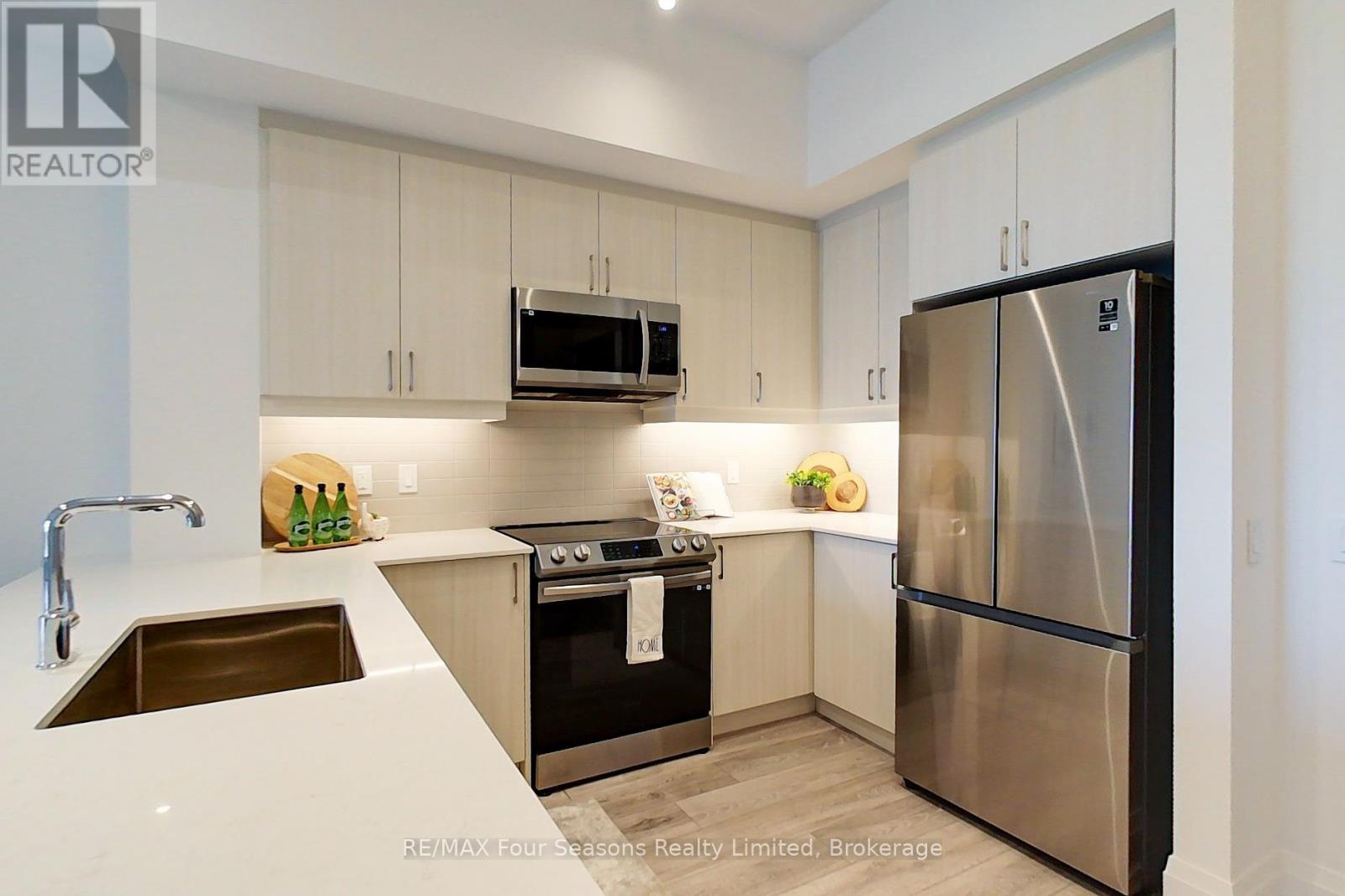 402 - 1 Hume Street, Collingwood, Ontario  L9Y 0X3 - Photo 12 - S12371300