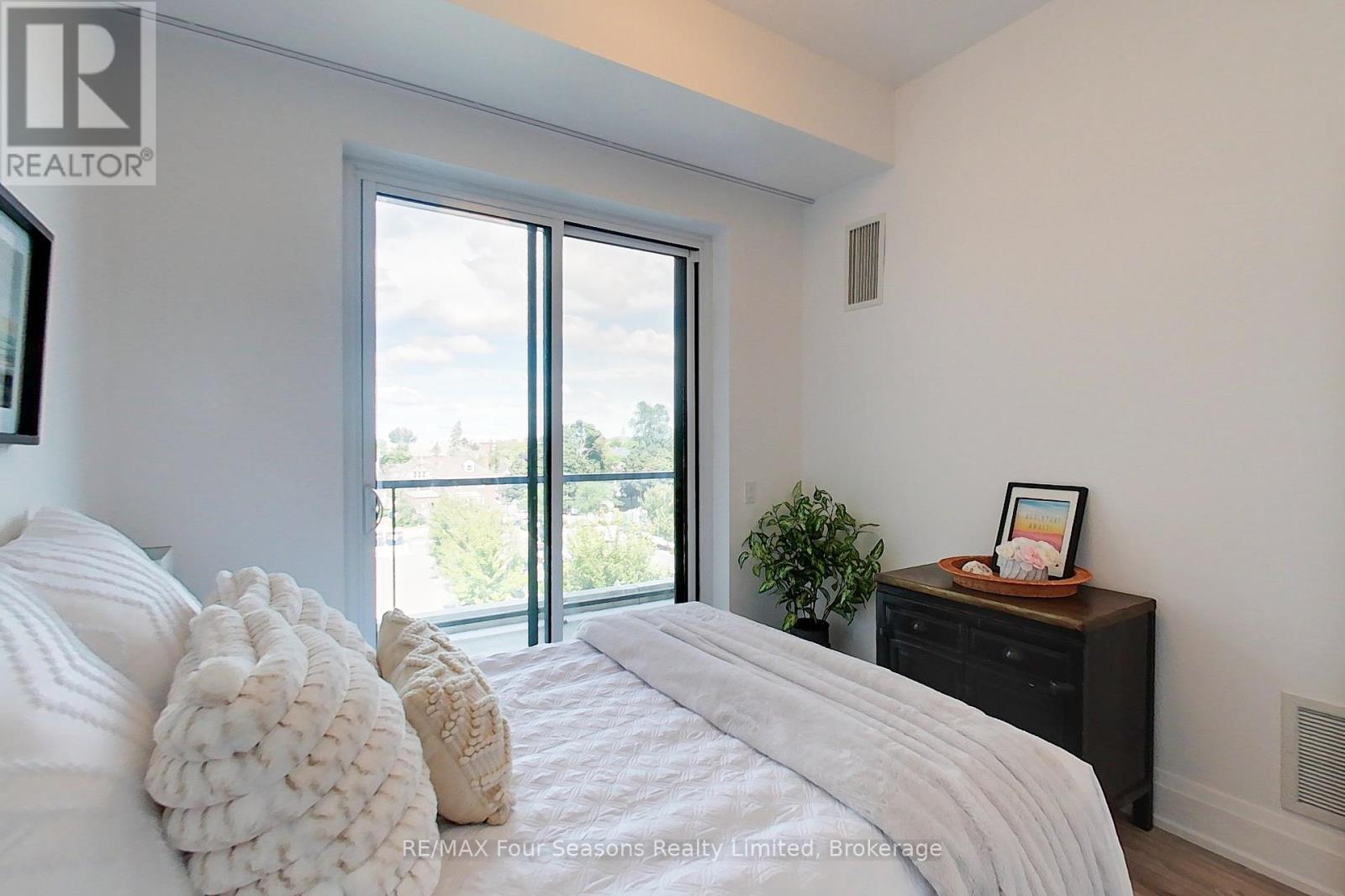 402 - 1 Hume Street, Collingwood, Ontario  L9Y 0X3 - Photo 19 - S12371300