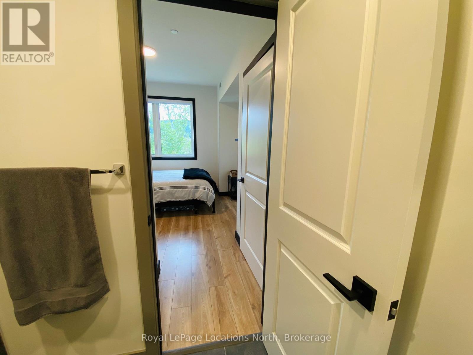 302 - 18 Beckwith Lane, Blue Mountains, Ontario  L9Y 2X5 - Photo 15 - X12371342