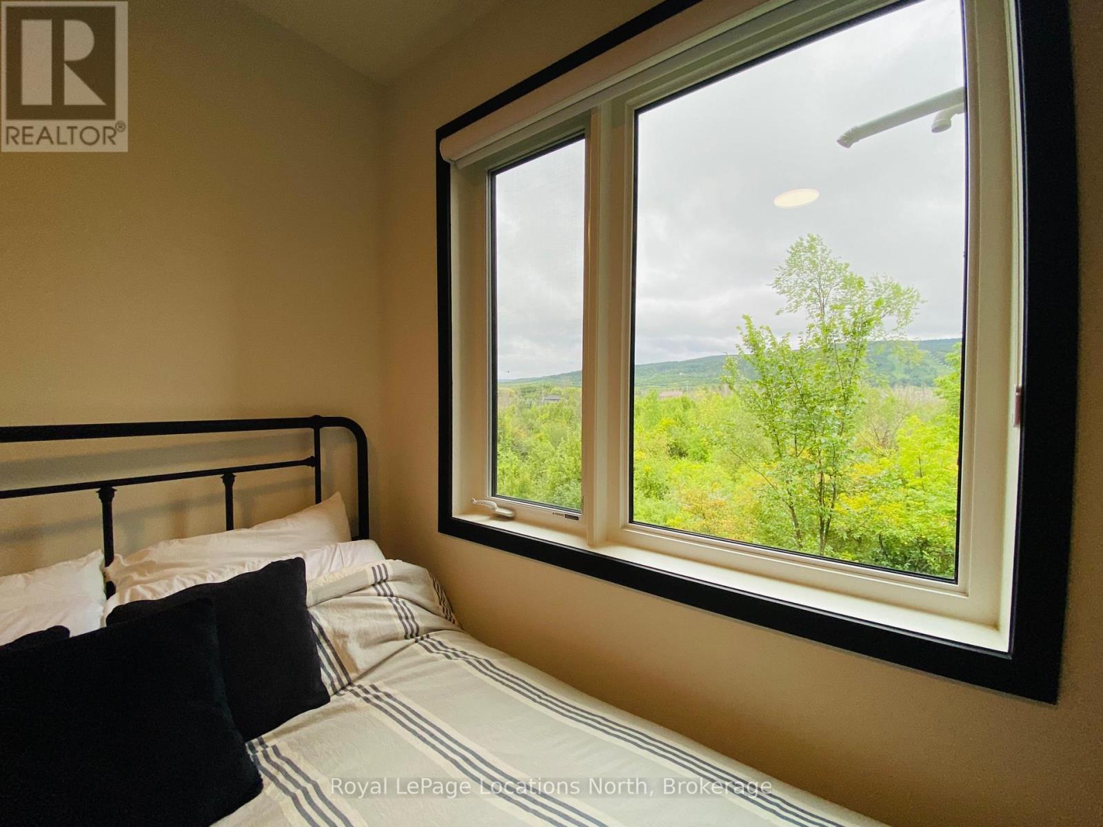 302 - 18 Beckwith Lane, Blue Mountains, Ontario  L9Y 2X5 - Photo 18 - X12371342