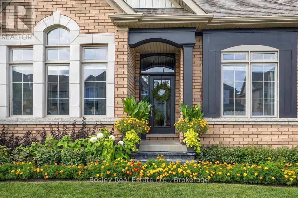 25 Mclean Avenue, Collingwood, Ontario  L9Y 3V2 - Photo 3 - S12371410