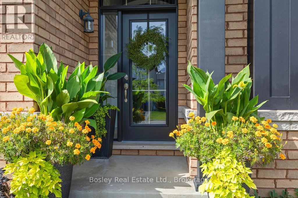 25 Mclean Avenue, Collingwood, Ontario  L9Y 3V2 - Photo 4 - S12371410