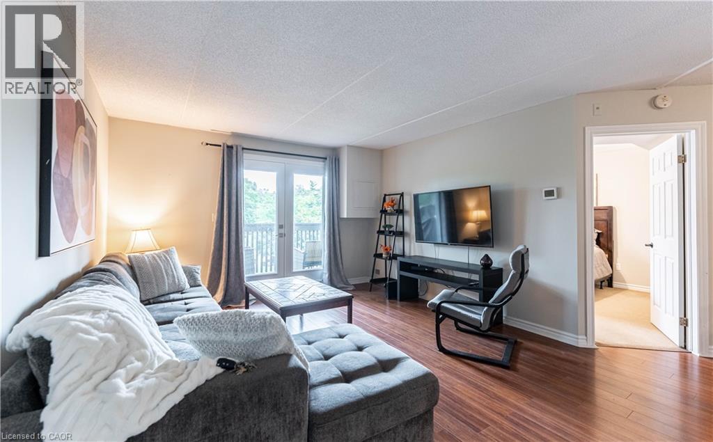 2020 Cleaver Avenue Unit# 207, Burlington, Ontario  L7M 4C2 - Photo 3 - 40763039
