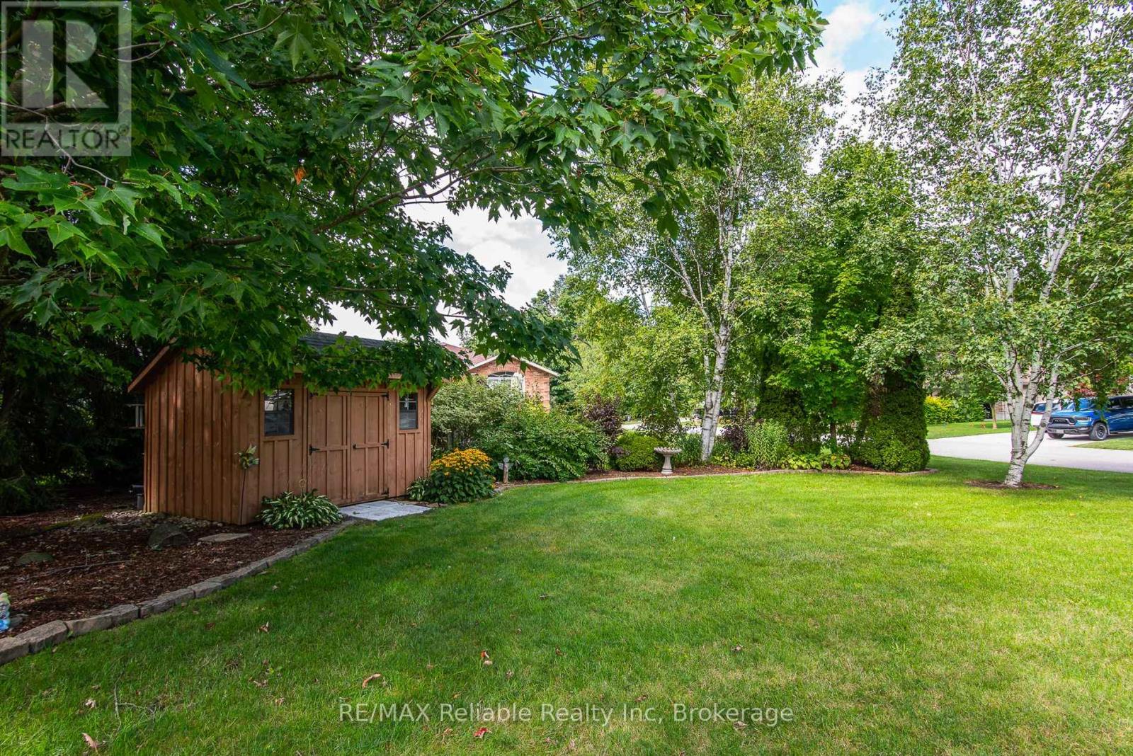 61 Church Street, Huron East, Ontario  N0K 1W0 - Photo 10 - X12371538