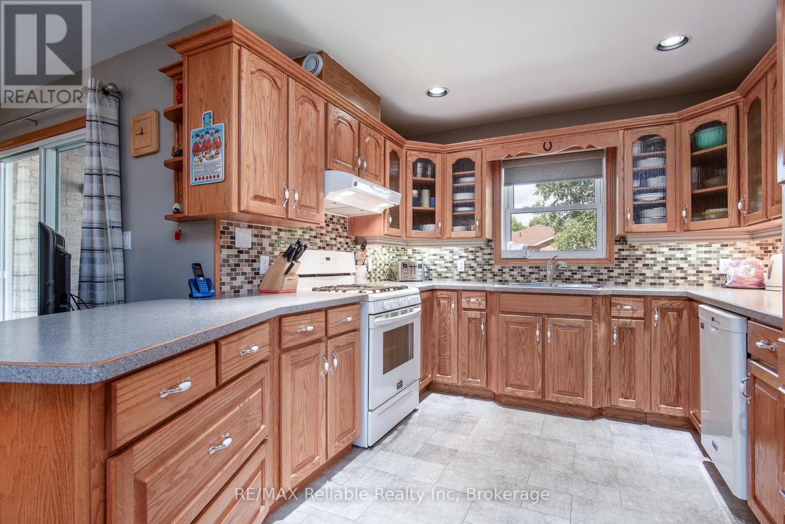 61 Church Street, Huron East, Ontario  N0K 1W0 - Photo 24 - X12371538