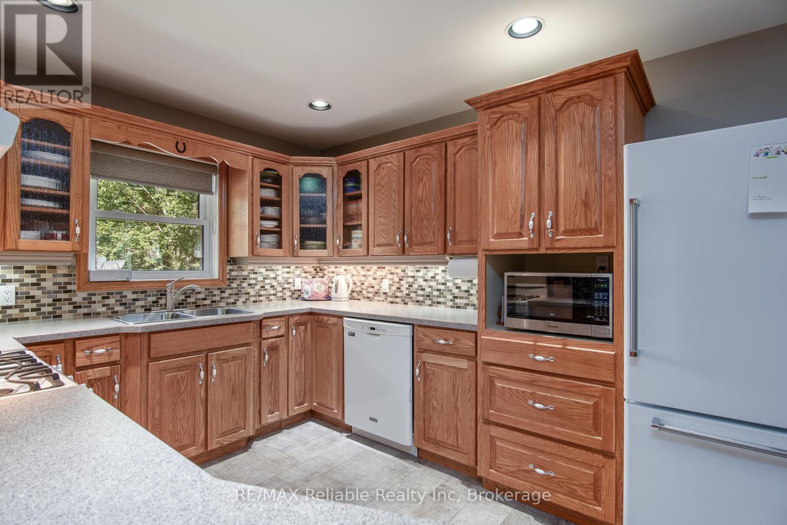 61 Church Street, Huron East, Ontario  N0K 1W0 - Photo 25 - X12371538