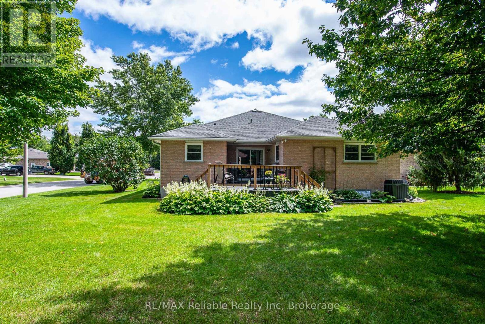 61 Church Street, Huron East, Ontario  N0K 1W0 - Photo 7 - X12371538