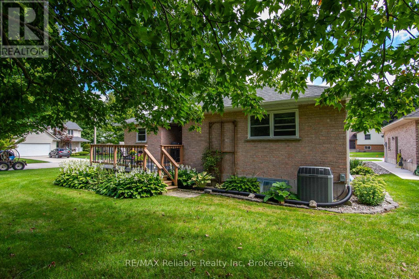 61 Church Street, Huron East, Ontario  N0K 1W0 - Photo 9 - X12371538