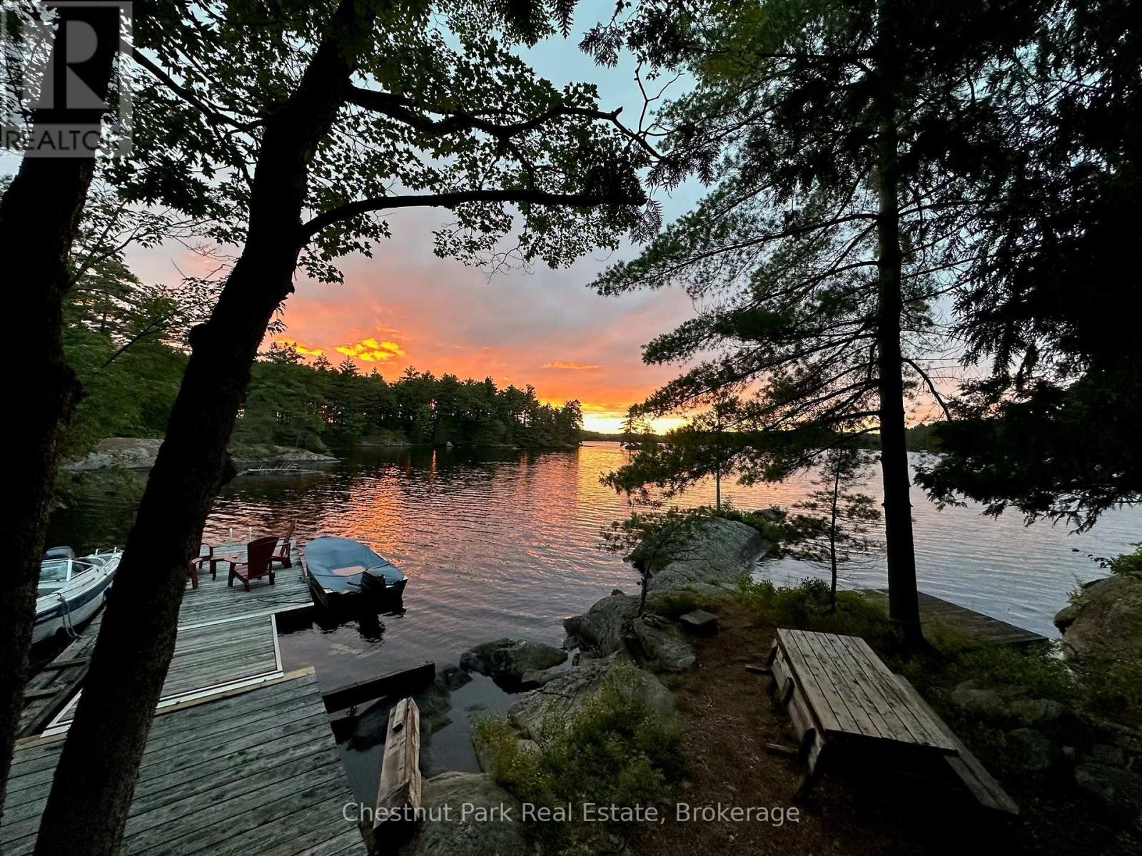 10 Island 21kl, Gravenhurst, Ontario  P0E 1G0 - Photo 13 - X12371731