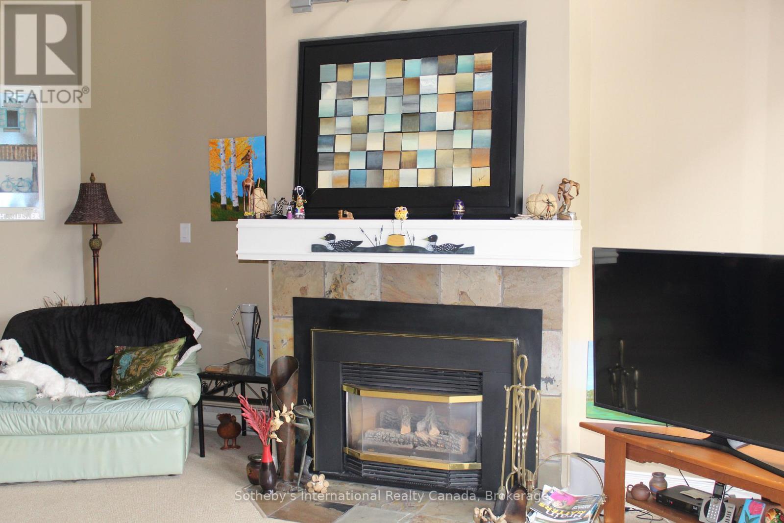 115 - 107 Wintergreen Place, Blue Mountains, Ontario  L9Y 0P8 - Photo 10 - X12371746