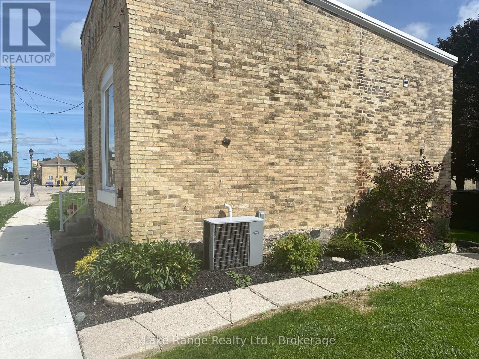 A - 68 Huron Street, Huron-Kinloss, Ontario  N0G 2R0 - Photo 2 - X12371858