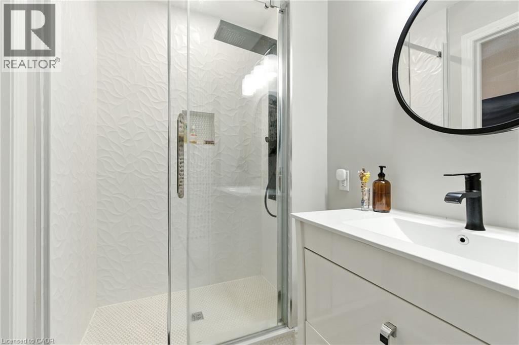 4201 Longmoor Drive Unit# 6, Burlington, Ontario  L7L 5J9 - Photo 34 - 40764034