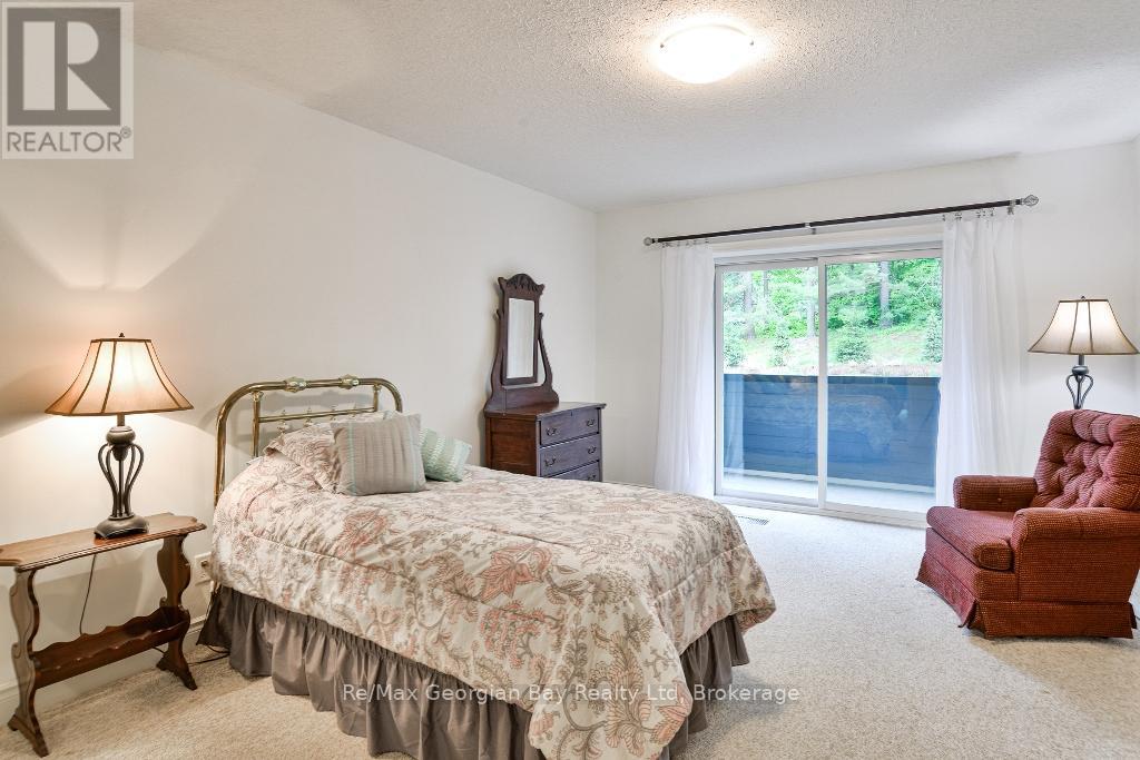 10a Kimberley Avenue, Bracebridge, Ontario  P1L 0A6 - Photo 14 - X12372103