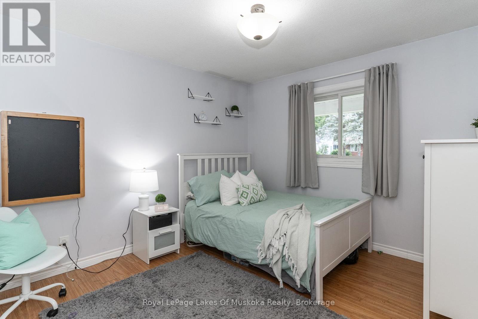 70 Meadow Heights Drive, Bracebridge, Ontario  P1L 1A3 - Photo 12 - X12372183
