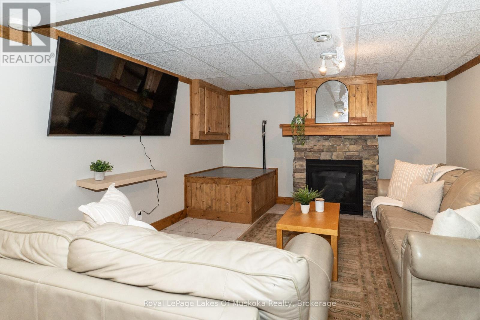 70 Meadow Heights Drive, Bracebridge, Ontario  P1L 1A3 - Photo 19 - X12372183
