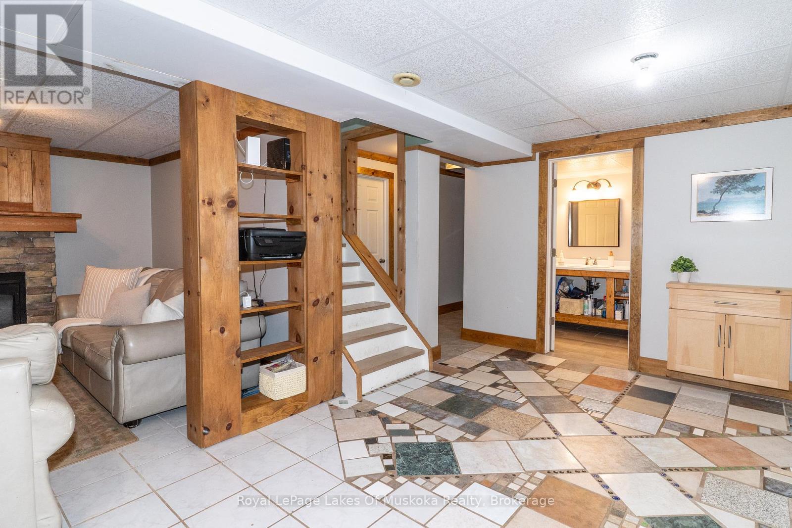 70 Meadow Heights Drive, Bracebridge, Ontario  P1L 1A3 - Photo 21 - X12372183