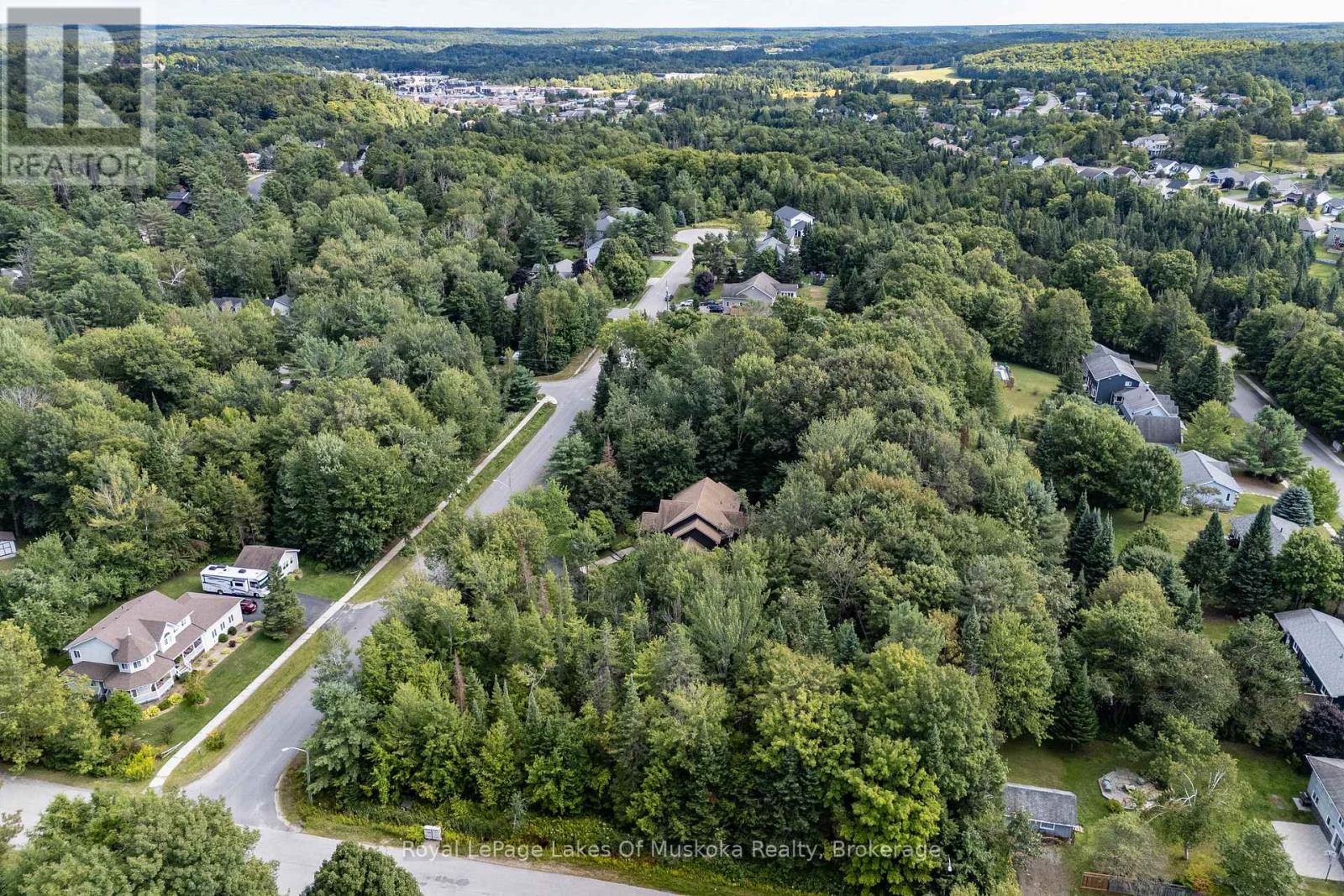 70 Meadow Heights Drive, Bracebridge, Ontario  P1L 1A3 - Photo 30 - X12372183