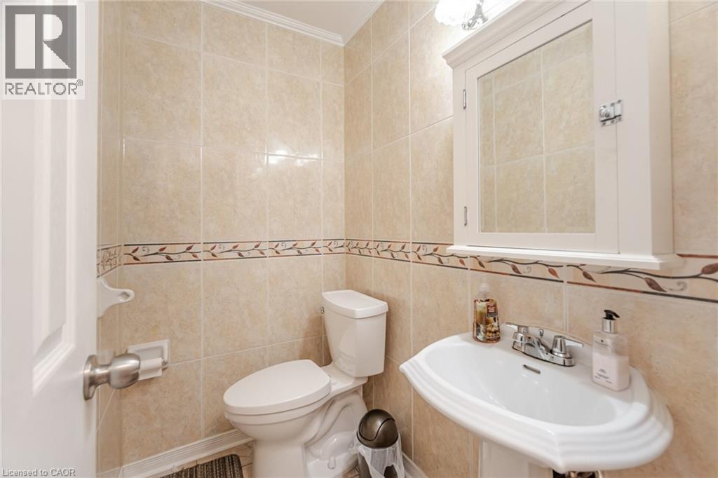 1021 Falgarwood Drive, Oakville, Ontario  L6H 1N7 - Photo 8 - 40764886