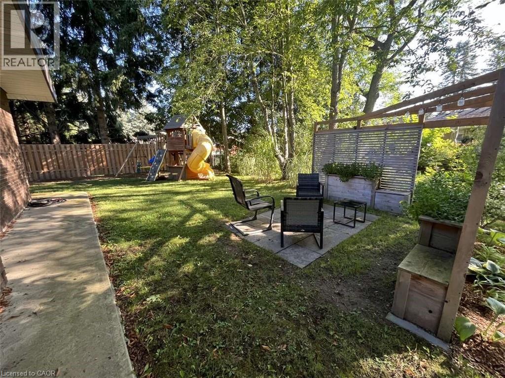 915 Governors Road, Dundas, Ontario  L9H 5E3 - Photo 12 - 40764893