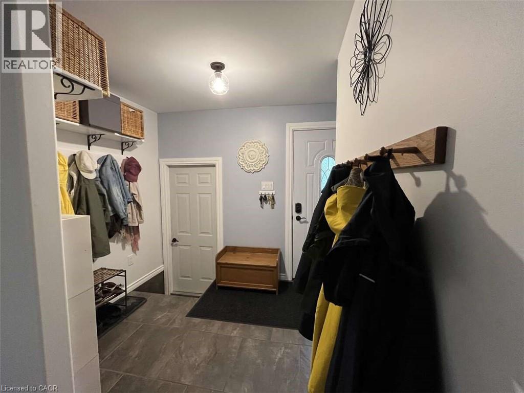 915 Governors Road, Dundas, Ontario  L9H 5E3 - Photo 35 - 40764893