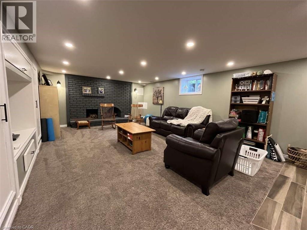 915 Governors Road, Dundas, Ontario  L9H 5E3 - Photo 37 - 40764893