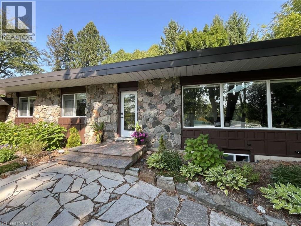 915 Governors Road, Dundas, Ontario  L9H 5E3 - Photo 4 - 40764893