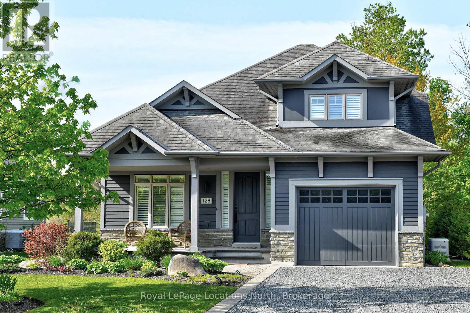 128 Rankin's Crescent, Blue Mountains, Ontario  N0H 2P0 - Photo 1 - X12372626