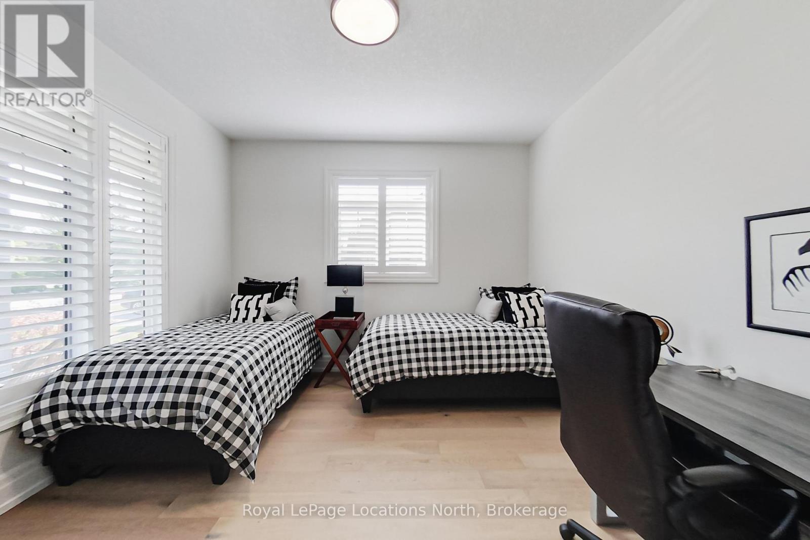 128 Rankin's Crescent, Blue Mountains, Ontario  N0H 2P0 - Photo 22 - X12372626