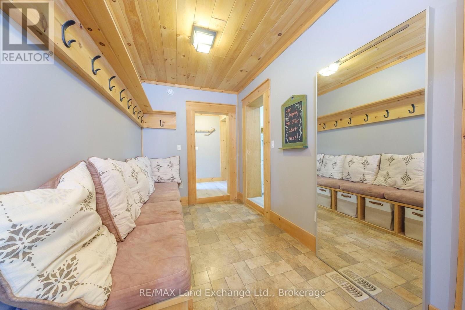 511 Havelock Street, Huron-Kinloss, Ontario  N0G 2H0 - Photo 15 - X12372855