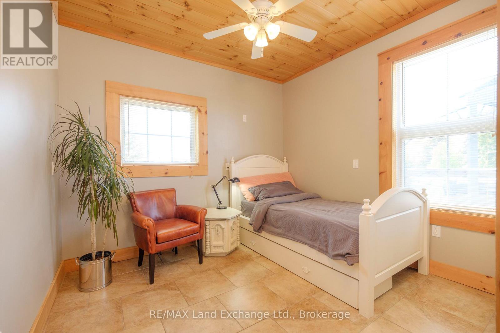 511 Havelock Street, Huron-Kinloss, Ontario  N0G 2H0 - Photo 28 - X12372855