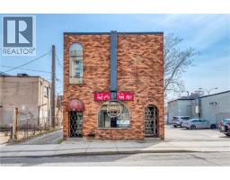 11 WALNUT Street S, Hamilton, Ontario