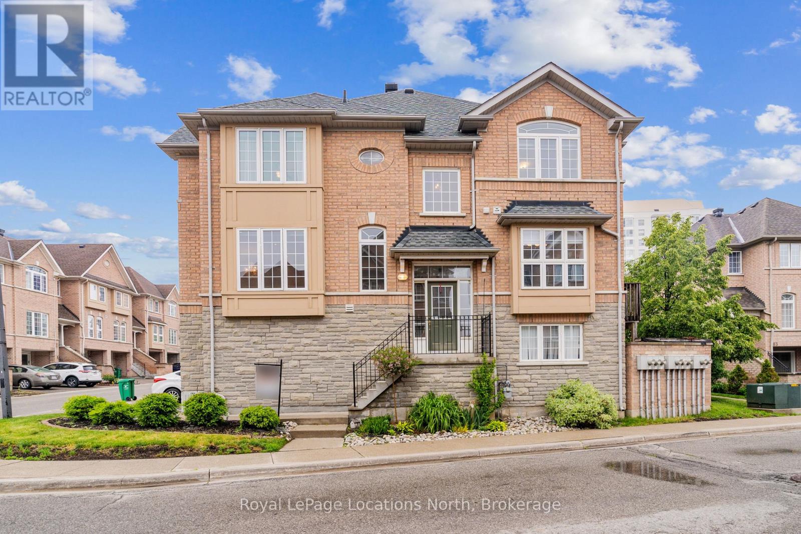 111 - 50 STRATHAVEN DRIVE, Mississauga, Ontario