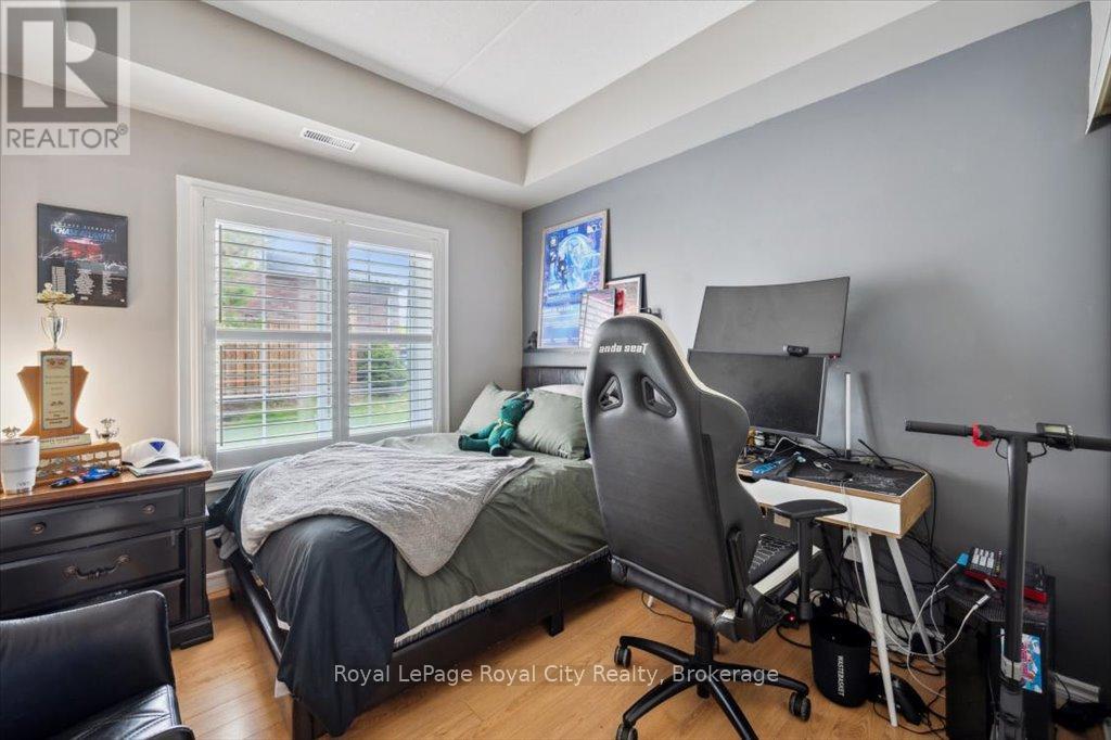101 - 308 Watson Parkway N, Guelph, Ontario  N1E 0G7 - Photo 22 - X12372924
