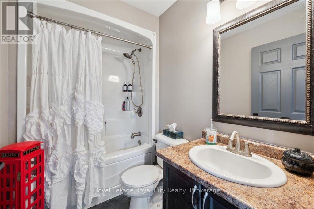 101 - 308 Watson Parkway N, Guelph, Ontario  N1E 0G7 - Photo 26 - X12372924