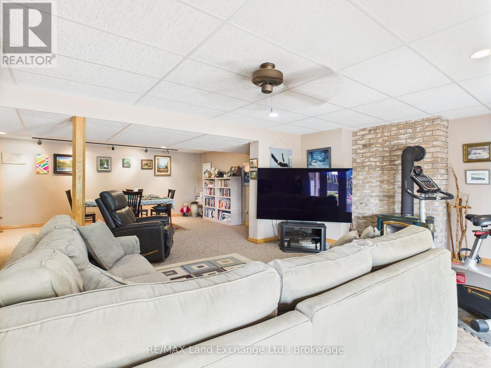 390 Paradise Lake Street, Huron-Kinloss, Ontario  N0G 2H0 - Photo 44 - X12373009