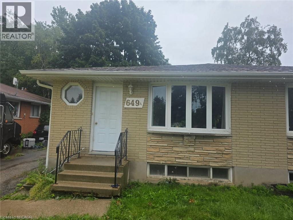 649 SILVERBIRCH Road Unit# A, Waterloo, Ontario