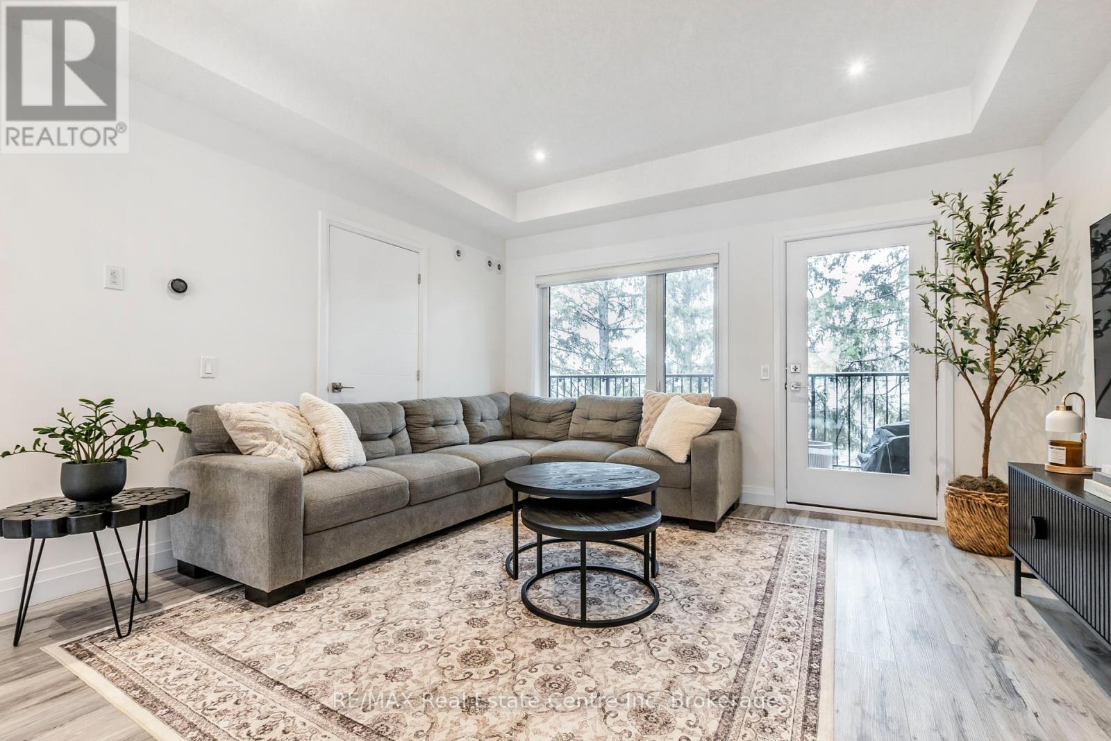 59 Lily Lane, Guelph, Ontario  N1L 0R2 - Photo 6 - X12373178