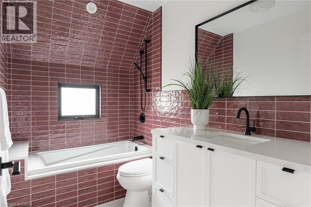 935 Harvey Place, Burlington, Ontario  L7T 3E9 - Photo 43 - 40764365