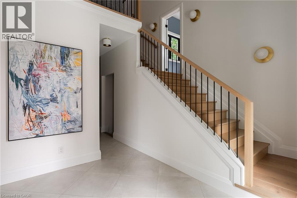 935 Harvey Place, Burlington, Ontario  L7T 3E9 - Photo 6 - 40764365