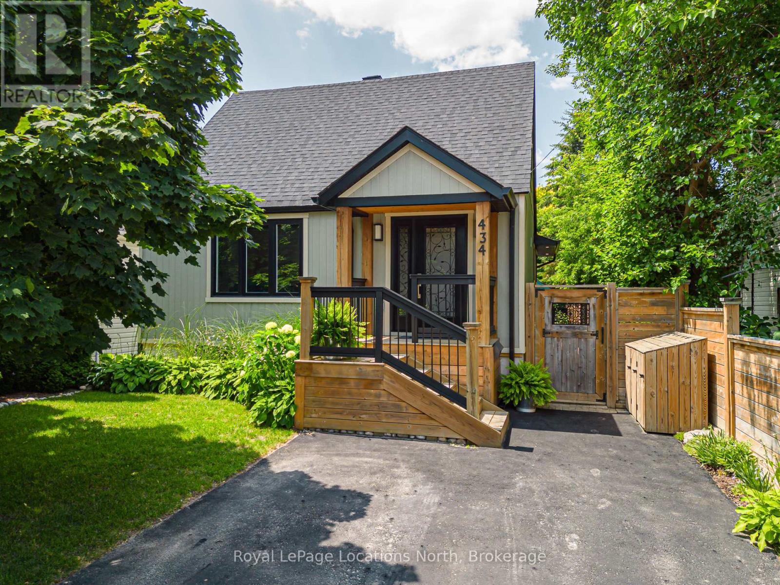 434 Oak Street, Collingwood, Ontario  L9Y 2Y7 - Photo 2 - S12374876