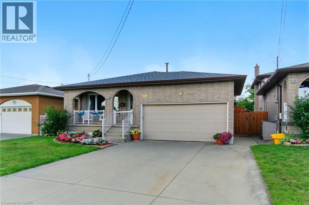 226 Carson Drive, Hamilton, Ontario  L8T 4W2 - Photo 3 - 40765386