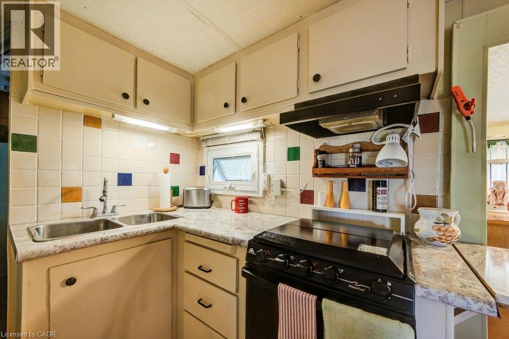 691 Oak Crescent, Centre Wellington, Ontario  N1M 2W5 - Photo 16 - 40763319