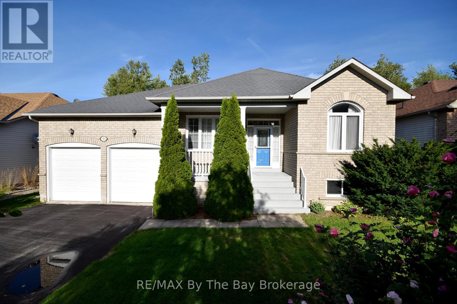 150 SILVER BIRCH AVENUE, Wasaga Beach, Ontario