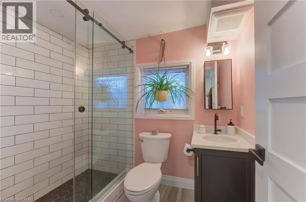 88 Dekay Street, Kitchener, Ontario  N2H 3T6 - Photo 17 - 40764851