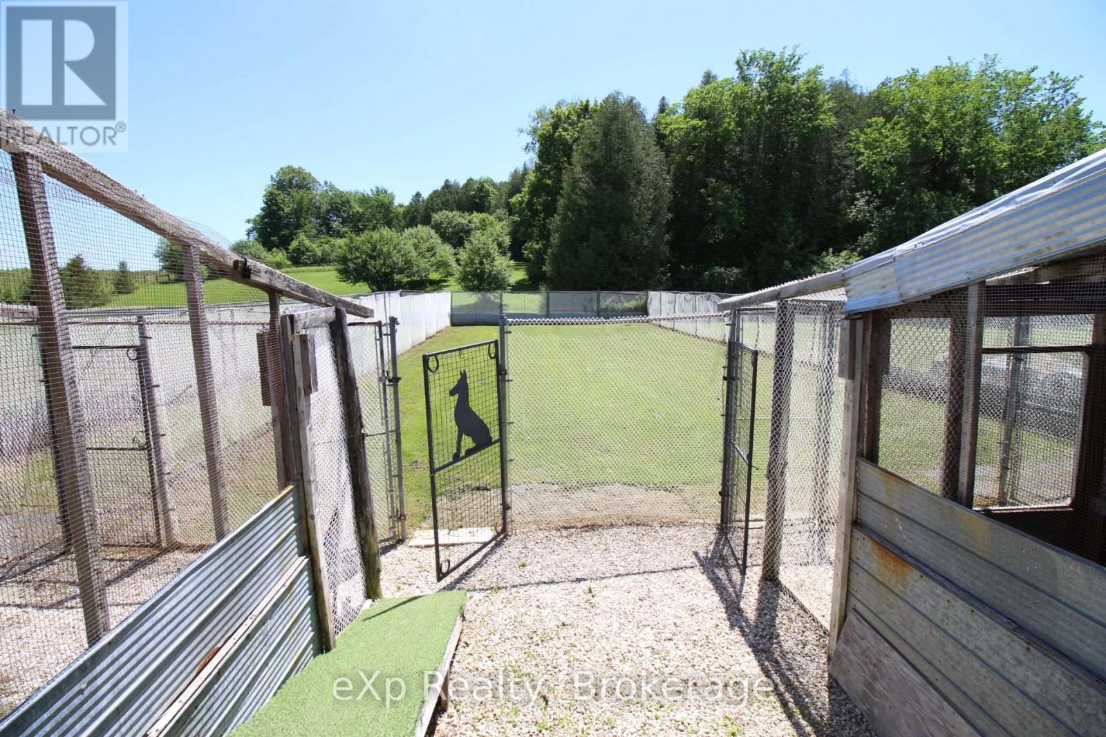 125 Lake Drive, West Grey, Ontario  N0C 1H0 - Photo 26 - X12376022