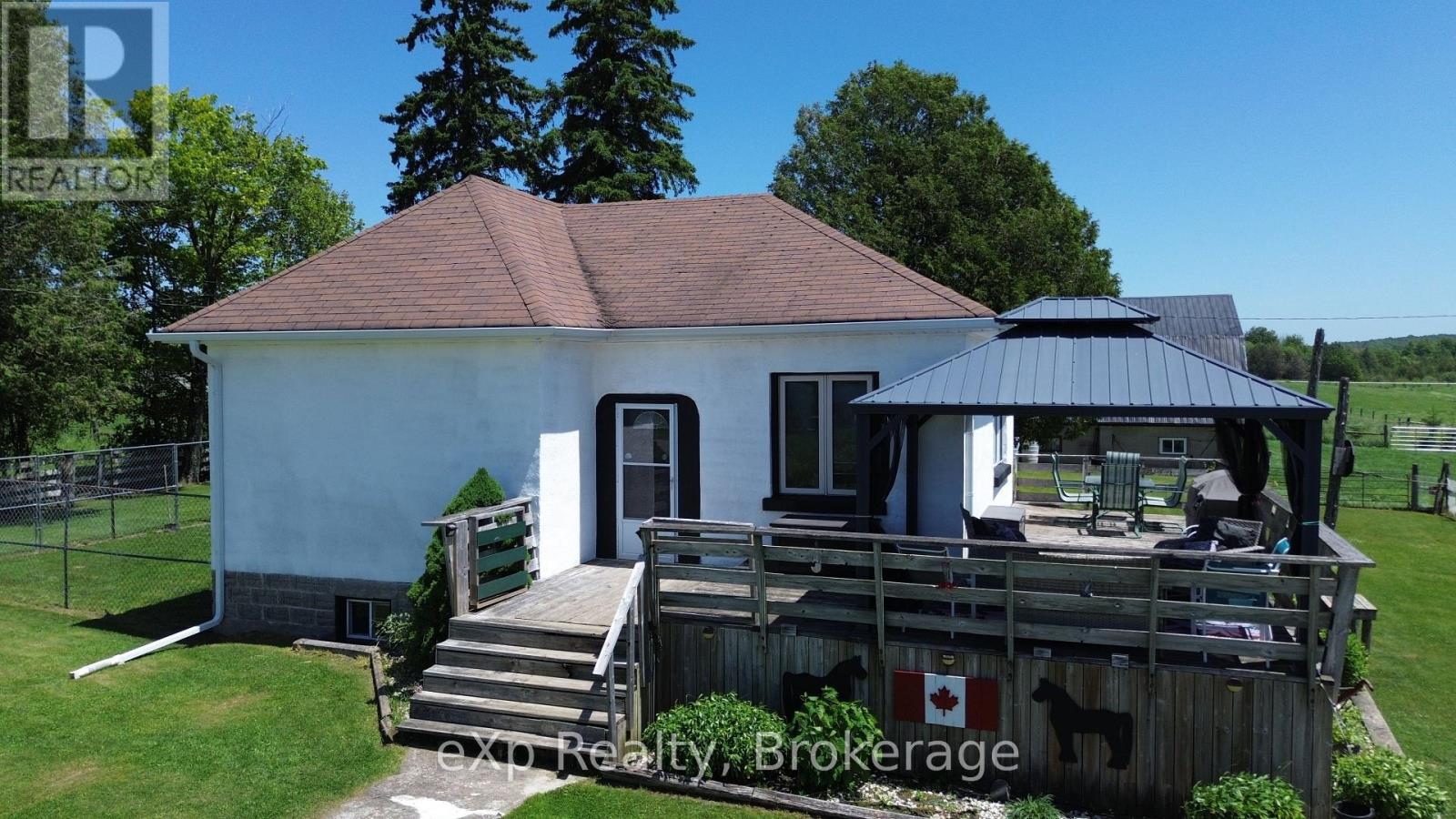 125 Lake Drive, West Grey, Ontario  N0C 1H0 - Photo 5 - X12376022