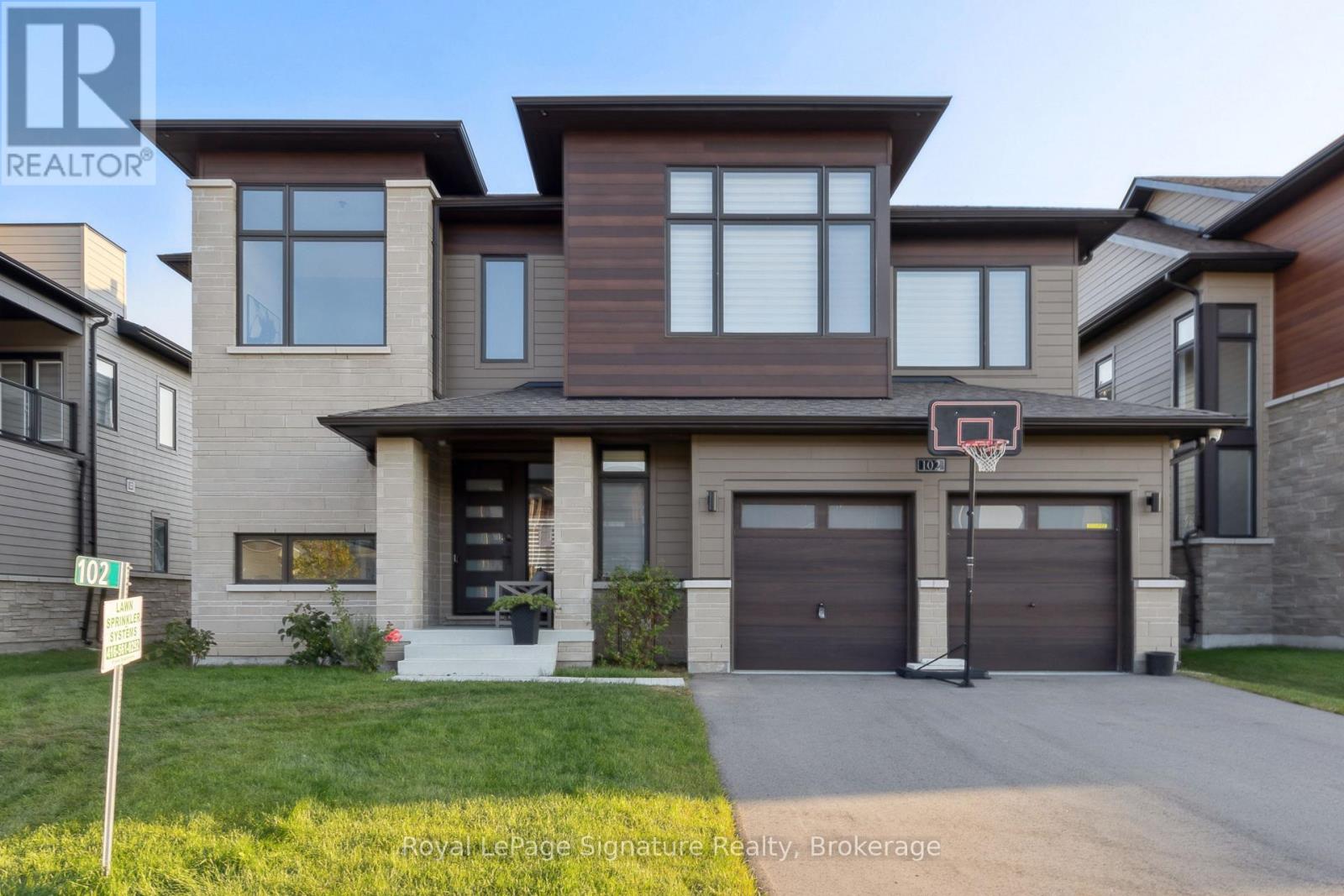 102 STONELEIGH DRIVE, Blue Mountains, Ontario