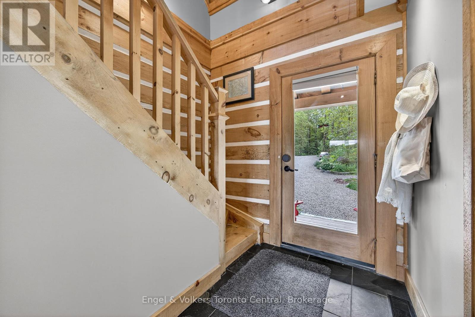 1042 Amanda Ln - 1750 Frank Cooper Trail, Gravenhurst, Ontario  P1P 1R3 - Photo 14 - X12376344