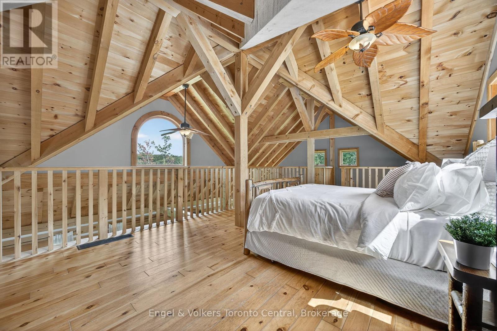 1042 Amanda Ln - 1750 Frank Cooper Trail, Gravenhurst, Ontario  P1P 1R3 - Photo 27 - X12376344